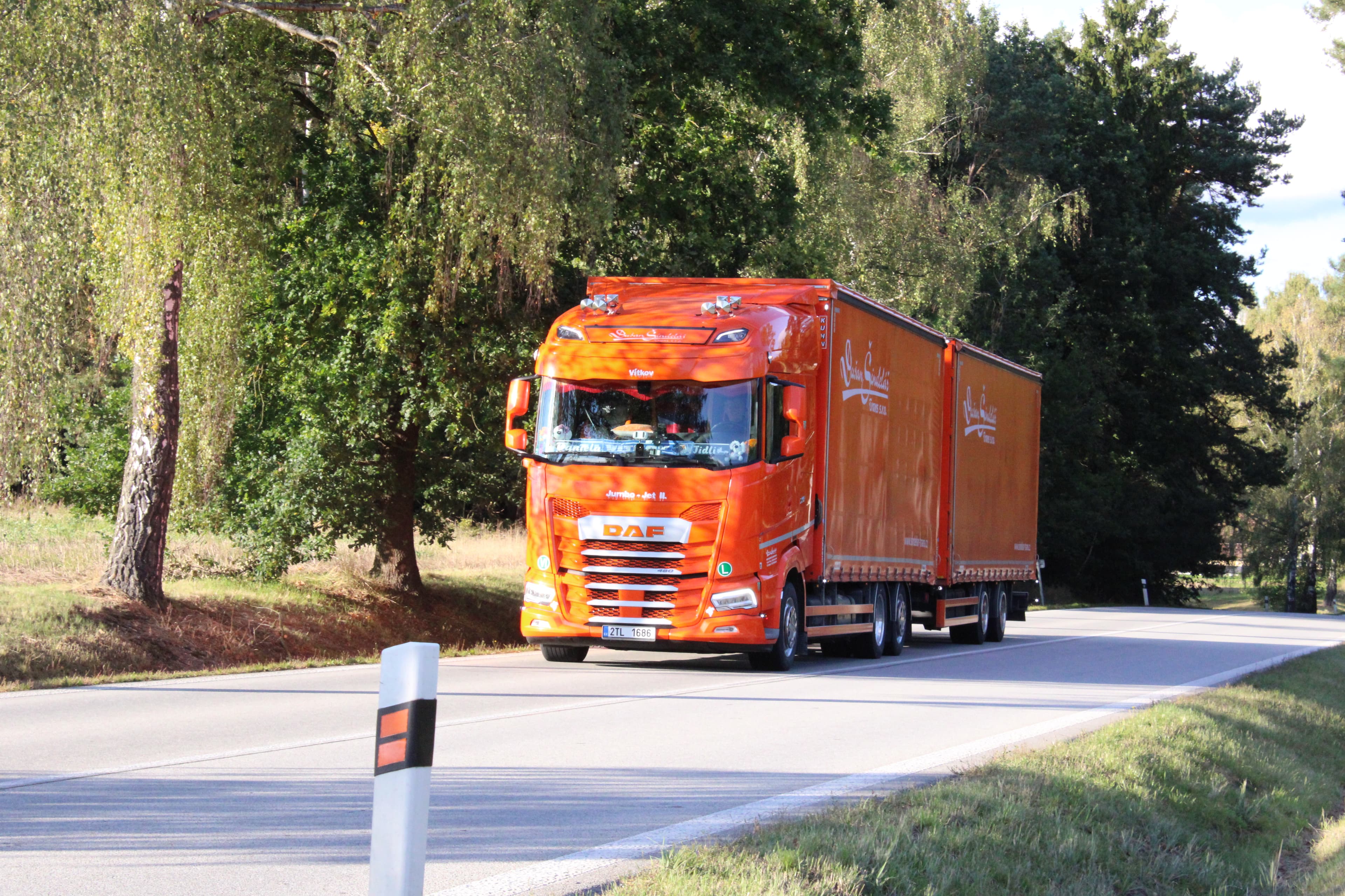 DAF souprava na trase